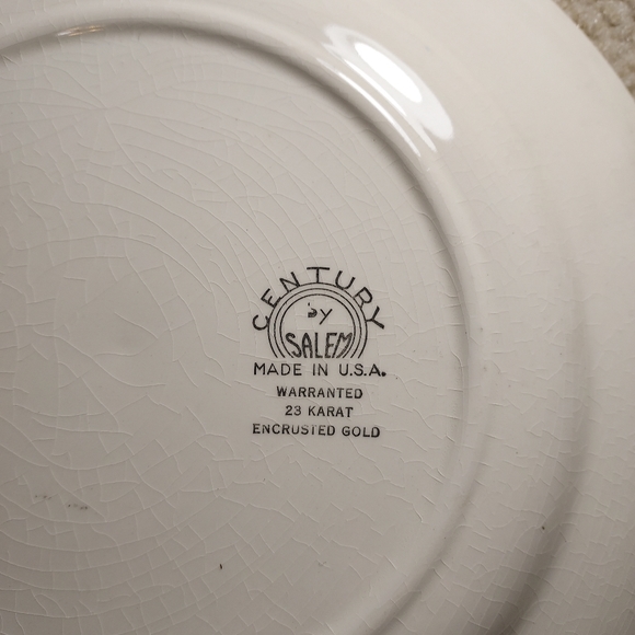 Vintage | ornate 23k Gold encrusted dinner plate - Picture 4 of 4